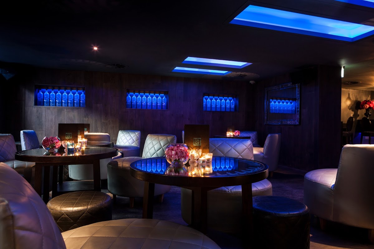 Lulu Bar and Nightclub cover image