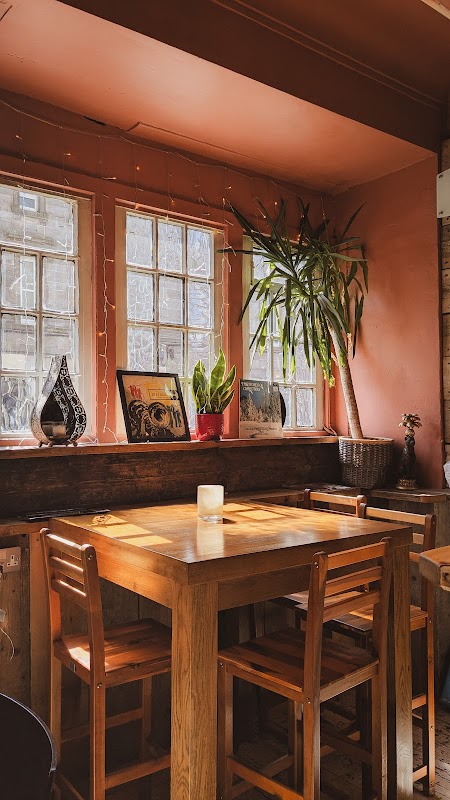 The Powder Room Bar logo