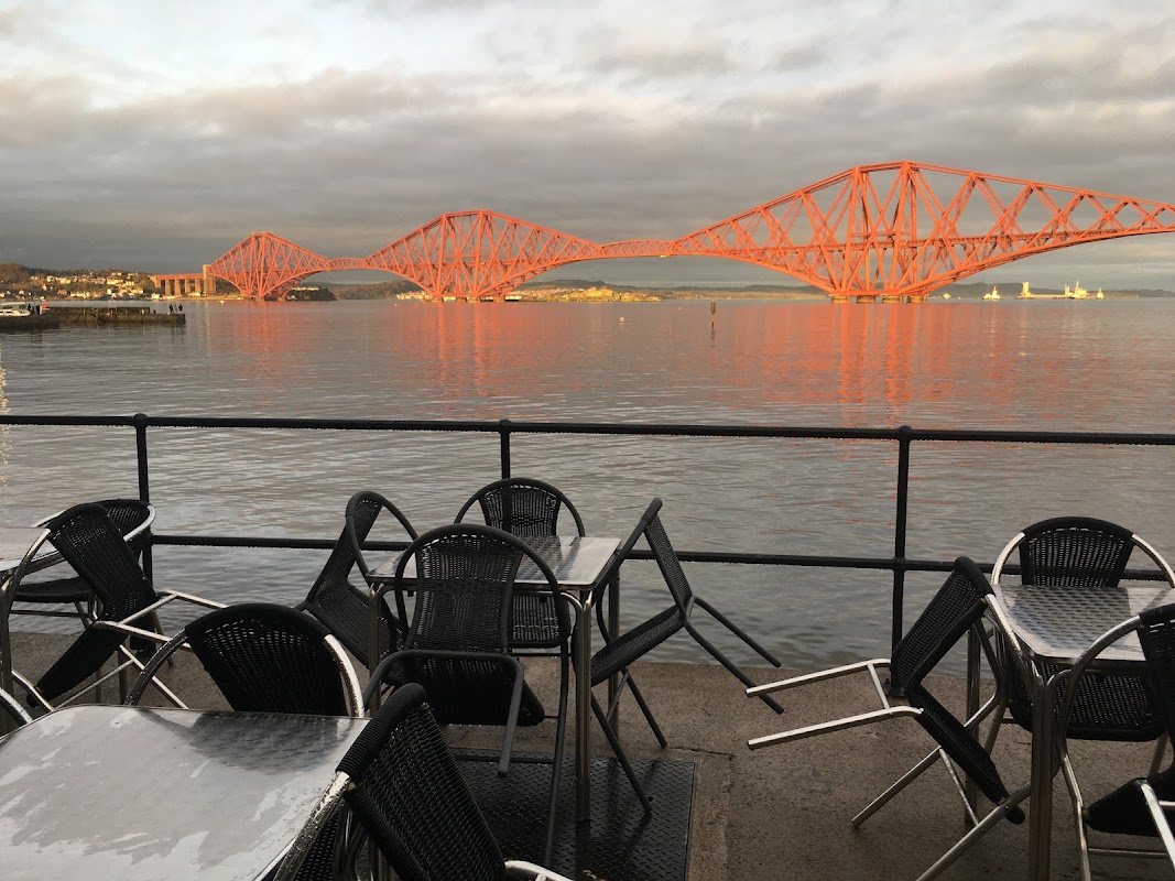 Rogue Bros The Boat House logo