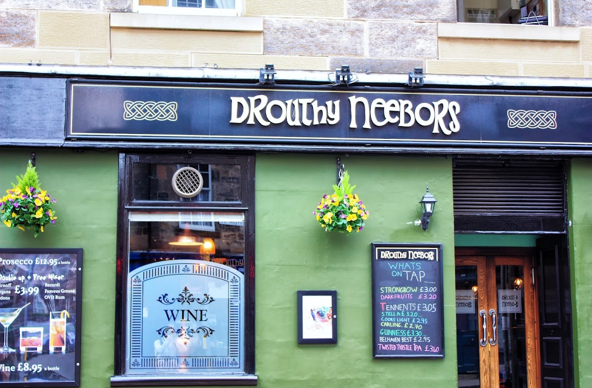 Drouthy Neebors logo