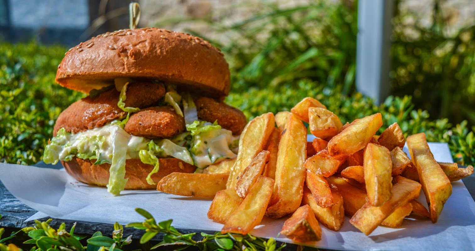 Drinks and Dining Al Fresco at Surgeons Quarter cover image