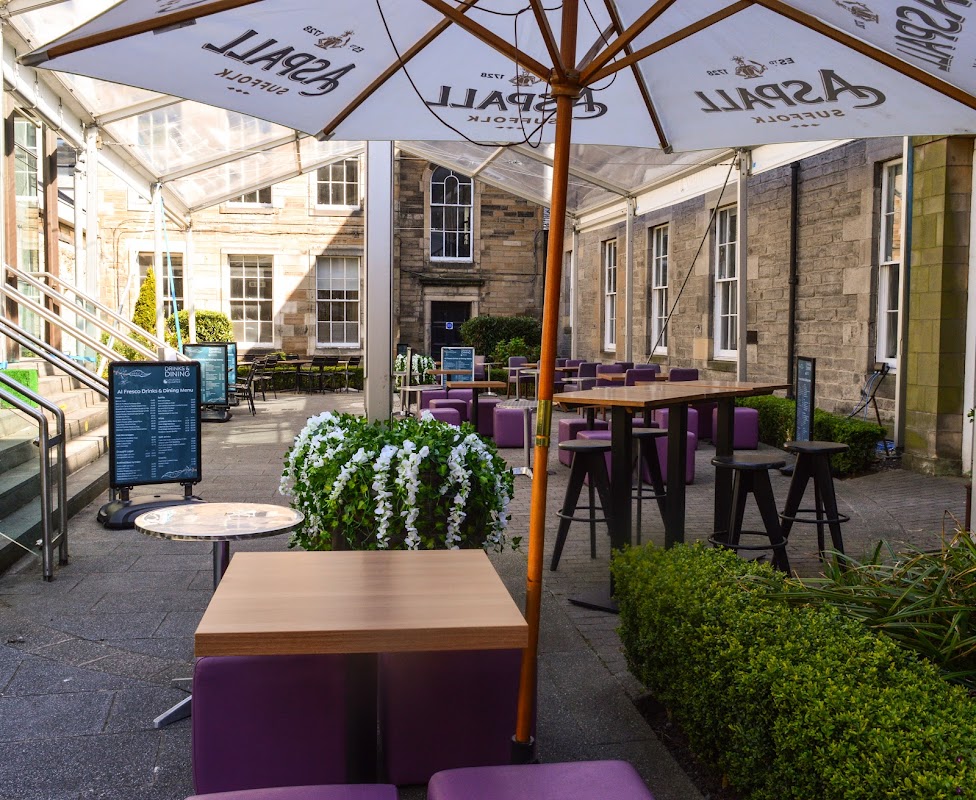 Drinks and Dining Al Fresco at Surgeons Quarter logo