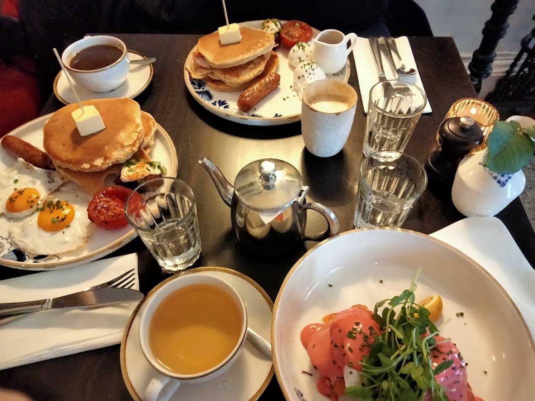 Fingers Piano Bar cover image