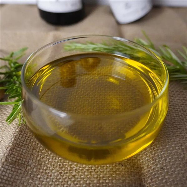 Aceite de oliva virgen extra AOVE picual-izquierda