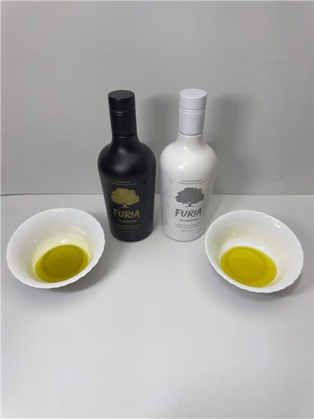 Aceite de Oliva Virgen Extra Arbequina 500ml | Cosecha Premium Española-izquierda