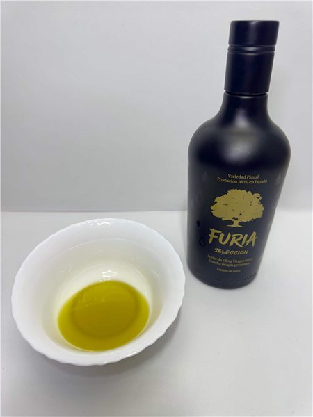Aceite de Oliva Virgen Extra Picual 500ml | Cosecha Premium Española-izquierda