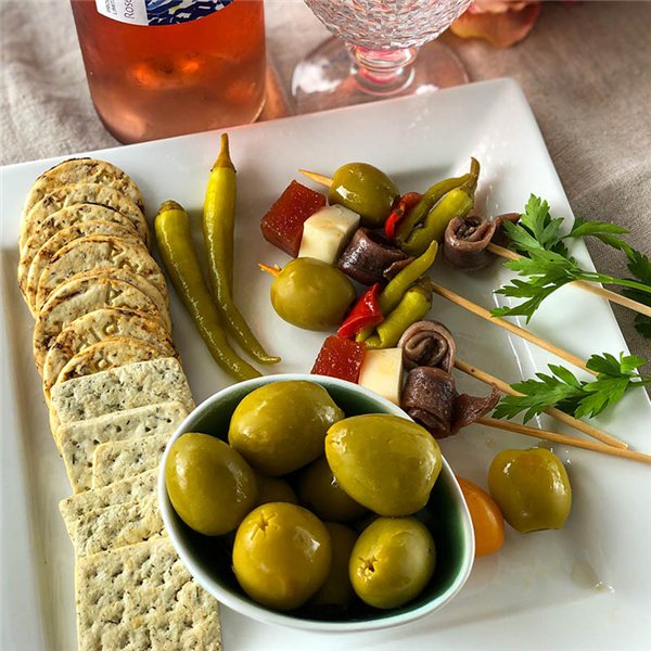 Stuffed Gordal Olives, De la Cueva-izquierda