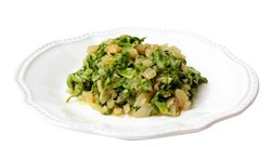 ACELGAS SALTEADAS CON AJILLO Y JAMÓN