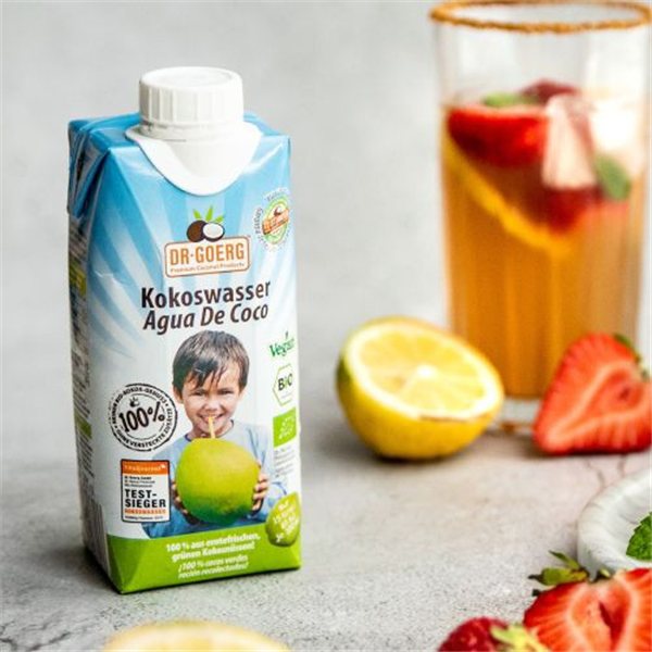 Agua de coco BIO Premium Dr.Goerg se traduce al francés como:

"Eau de coco BIO Premium Dr.Goerg"-izquierda