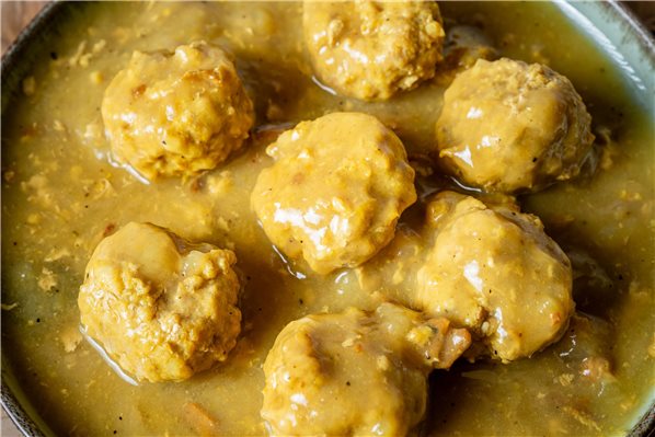 Meatballs in almond sauce 1KG-lateral