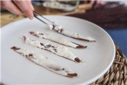 Anchoas de Costera con mantequilla ahumada (12 filetes grandes) 80g.