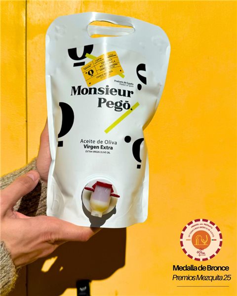 AOVE Cosecha Temprana | Envase recarga 1,5L|Hojiblanca-detalle