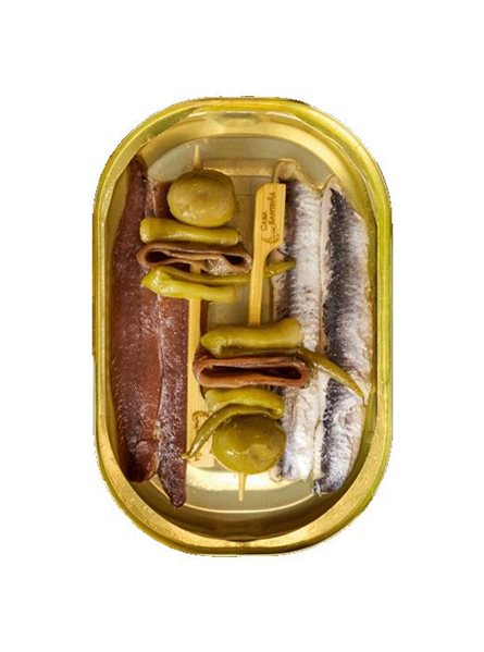 Aperitivo (Anchoa, Boquerones, Gildas) by Casa Santoña-trasera