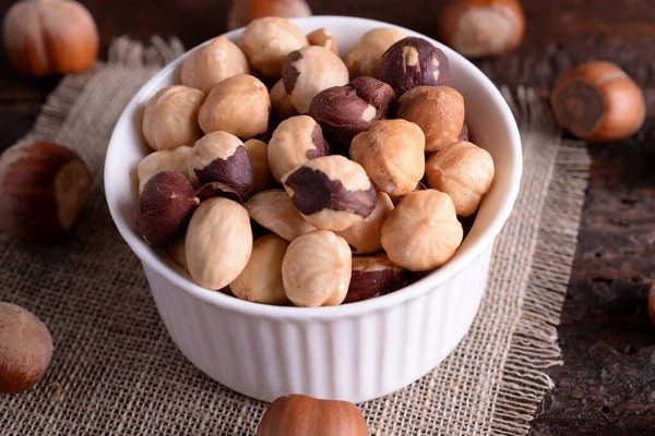 Avellanas con Cáscara, tostada. Paquete de 500g-detalle