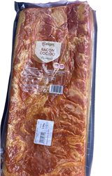 La traducción de "Bacon Extra Ahumado Eliges" al alemán sería: "Extra geräucherter Bacon Wählen".