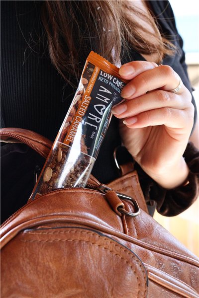 Barrita Amore Low Carb Caramelo salado 40g-trasera