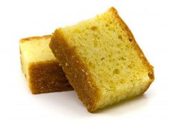 Bizcocho calado sabor limón se traduce al francés como "Gâteau imbibé au citron".