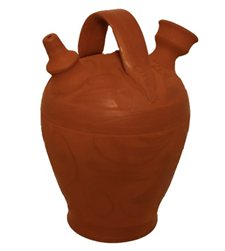 Botijo alto artesano de barro rojo. “La tradición que mantiene el agua fresca de forma natural”.