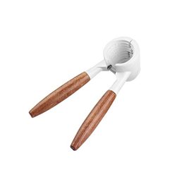 Cascanueces cocina porcelana