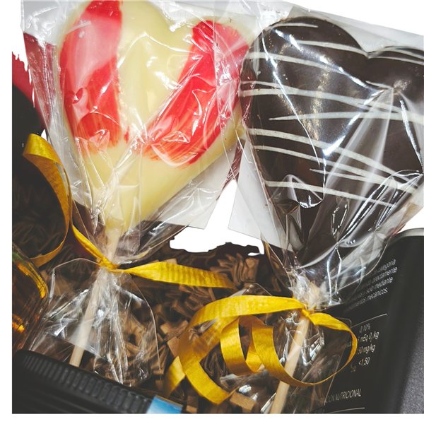 Cesta gourmet 'Te quiero mucho'-trasera