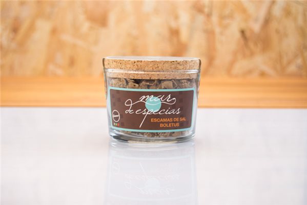 Specialty Gift Basket Salt Flakes-lateral