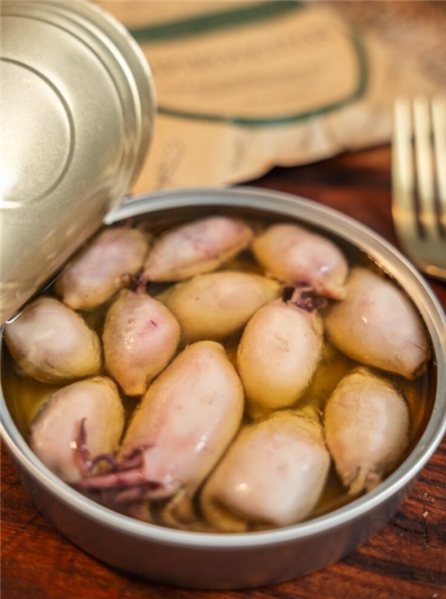 Chipirones rellenos en aceite de oliva (6/8 uds)-detalle