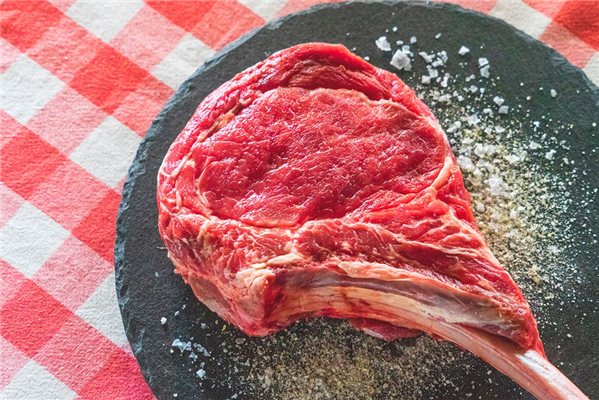 Côte de bœuf Tomahawk ECO (1kg)-lateral