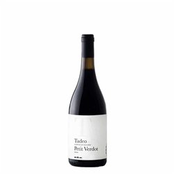 Cortijo los Aguilares Tadeo Petit Verdot 2019 se traduce al francés como:

Cortijo los Aguilares Tadeo Petit Verdot 2019

Los nombres propios y las marcas generalmente no se traducen, así que se mantienen igual.