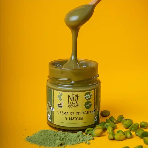 Pistachio and matcha cream-lateral