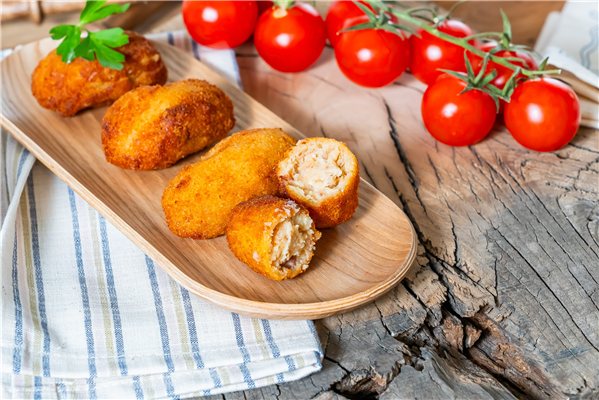 Croquetas de pollo y jamón-detalle