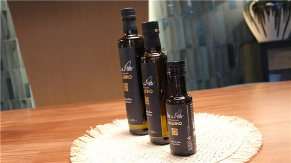 Duque de San Pedro de Galatino Extra Virgin Olive Oil-lateral