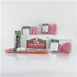 LA PEPITA cold cuts Classic Barbecue Pack (4 people) 4 mixed burgers (beef/pork), 6 Criollo sausages, 1 rice blood sausage, 8 Red Chorizos, 8 White Pork Sausages