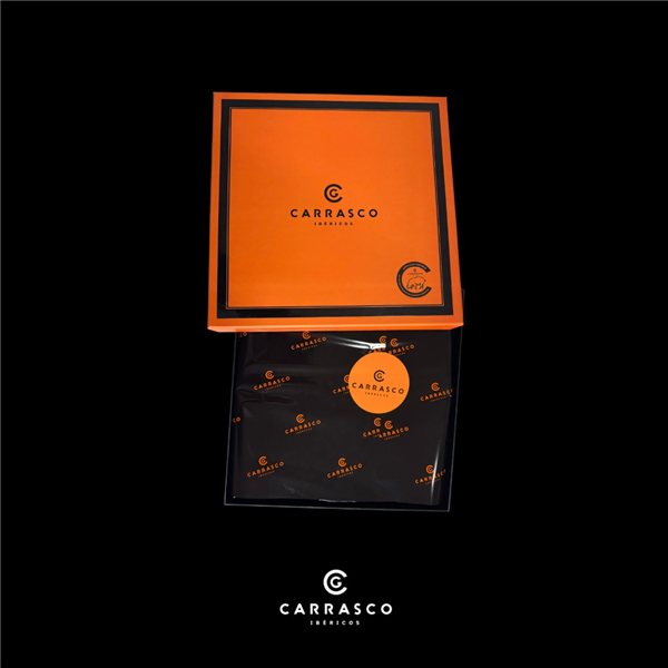 Estuche de 4 platos redondos de Jamón de Bellota 100% Ibérico cortado a cuchillo-detalle