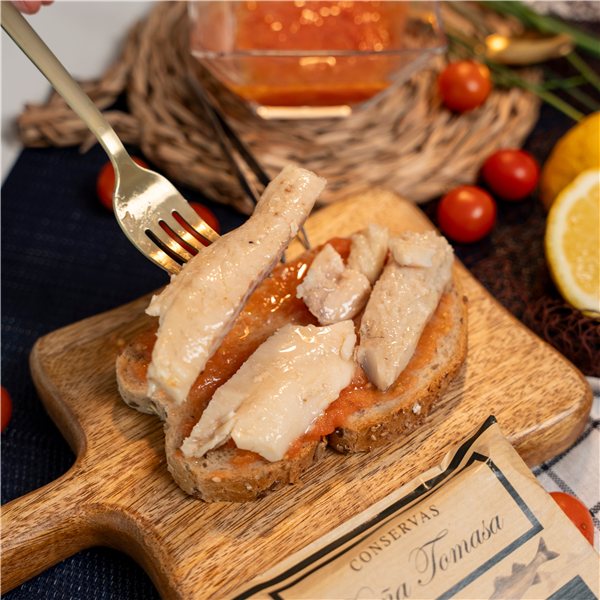 Sea Bass Fillets in Olive Oil 120g-trasera