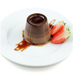 Sugar-free chocolate flan with sweeteners.
