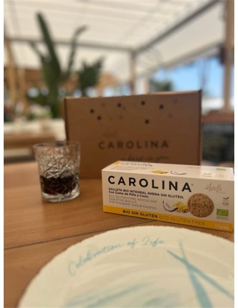Whole grain organic gluten-free oat digestive biscuit with pineapple juice and grated coconut. Vegan-lateral