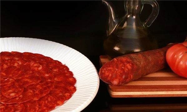 IBÉRICOS TRADICIONALES Chorizo y salchichón, 2 piezas de 700gr (peso total 1,400gr))-detalle