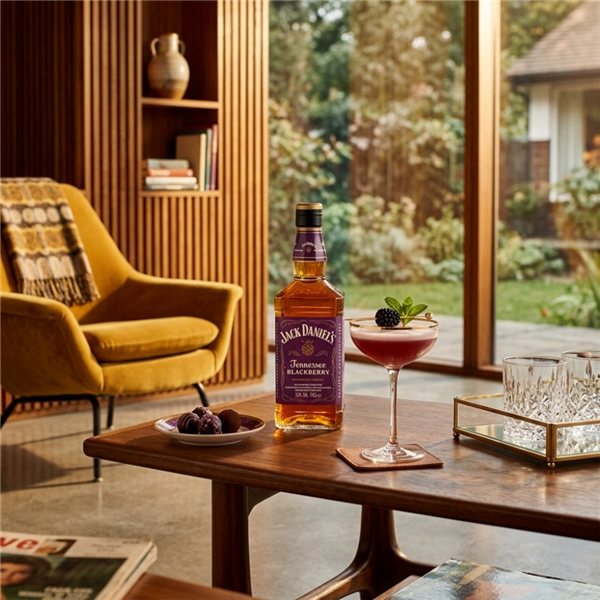 Jack Daniels Tennessee Blackberry-lateral