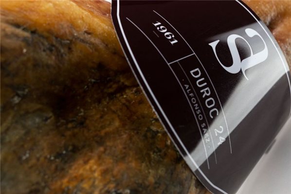 Duroc-Schinken 24M-lateral