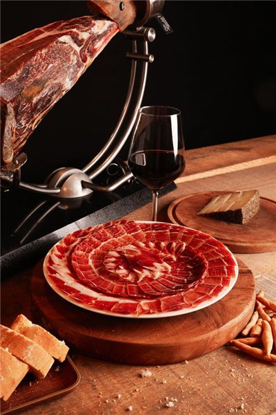 Jamón ibérico bellota 75% raza ibérica-lateral