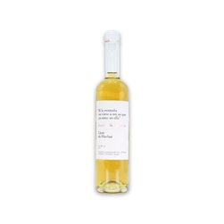 JUSTINA DE LIEBANA Licor de Hierbas Premium, Bebida Artesanal con Aguardiente de Orujo y Té del Puerto, 30% Vol., 70 cl, Sabor Herbáceo y Frutal con Notas de Té Verde y Camomila