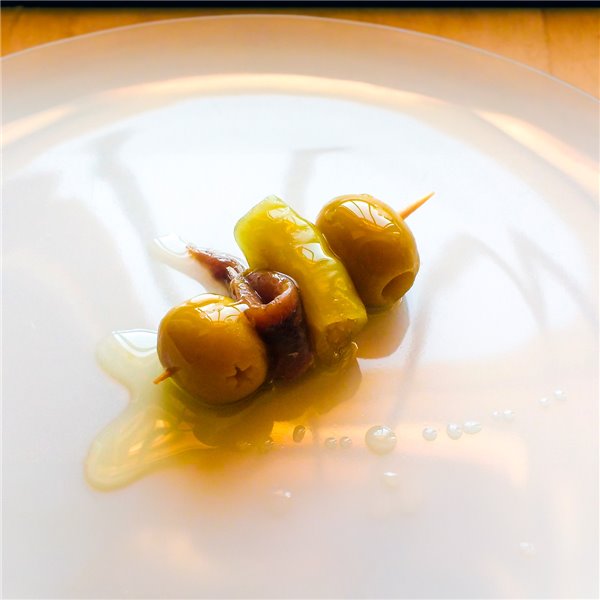 LA MAR SALADA, Gilda Artesanal del Cantábrico, en Aceite de Girasol, Tarrinas de 150 grs de 6 unds (Pack de 4)-izquierda
