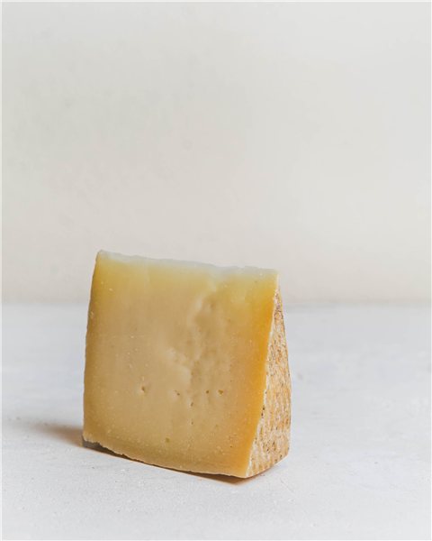 La traducción de "Labadía curado cuña" al alemán no es clara, ya que parece ser una combinación de palabras que no forman una frase coherente. Si puedes proporcionar más contexto o una frase completa, estaré encantado de ayudarte con una traducción más precisa.-detalle