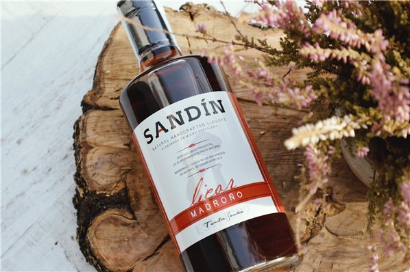 Schnaps Madroño Sandín 70cl-detalle