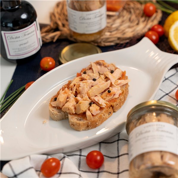 North Atlantic Bonito Loin in Olive Oil 190g-izquierda