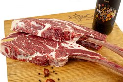 Lot de 2 tomahawks de viande et vin