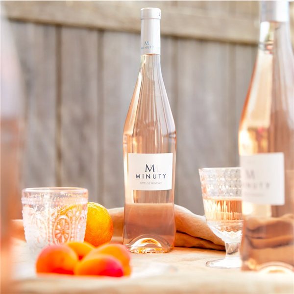 M de Minuty 2025-detalle