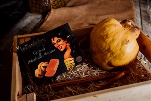 "Artisan Quince 'La Membrillera'"-lateral