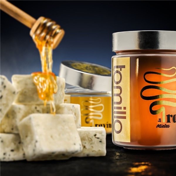 Artisanal Thyme Honey, Bee Mine La Travina-detalle