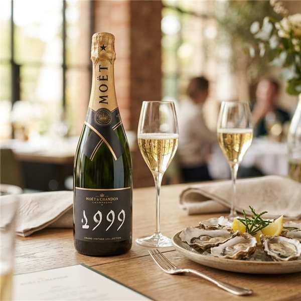Moët & Chandon Grand Vintage Collection 1999-lateral